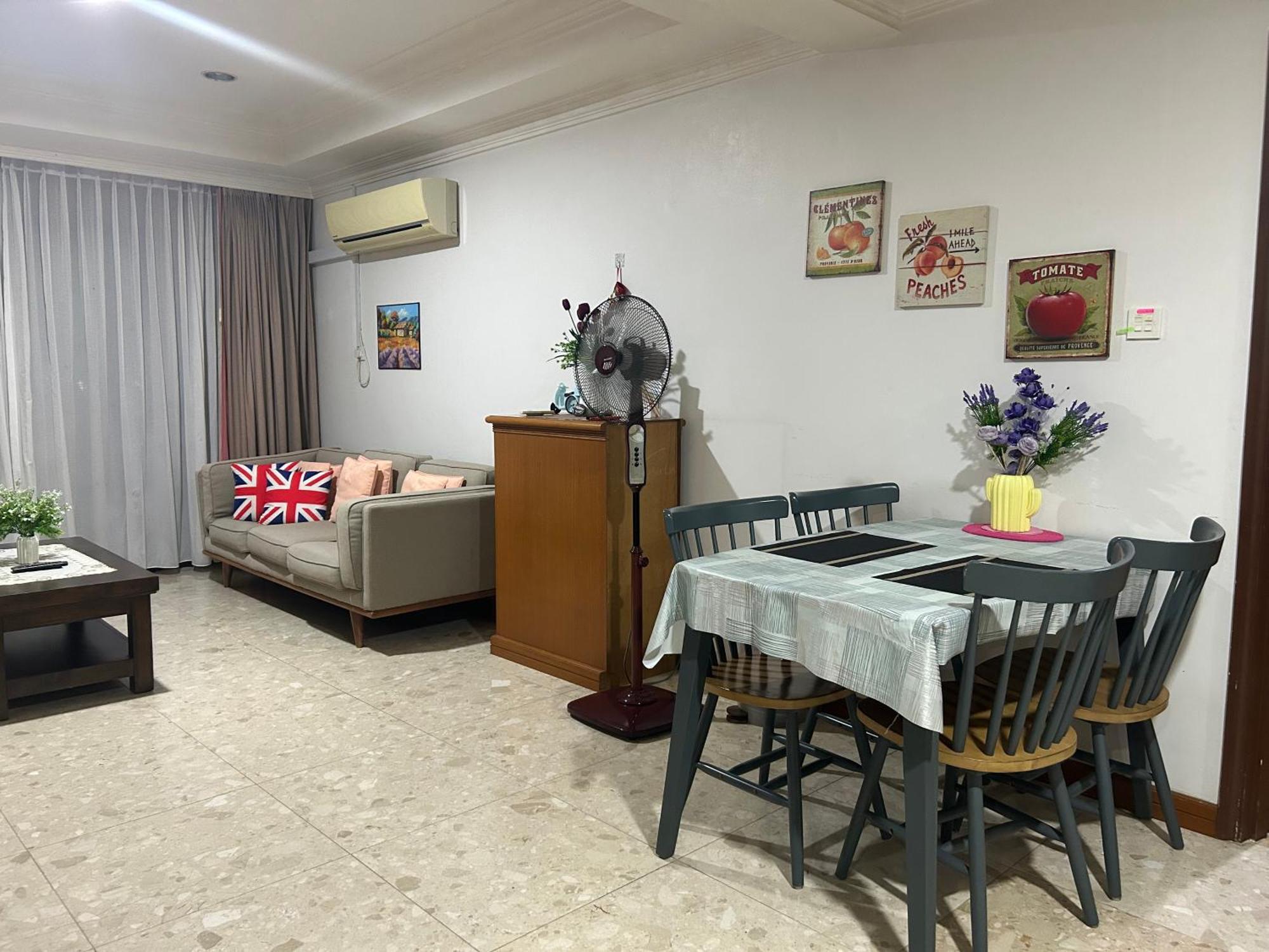 Riverbank - River View Level 11, Sleeps 7 *
